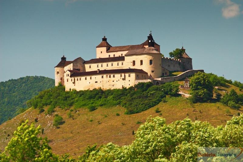 Penzion Contesa Rožňava Buitenkant foto